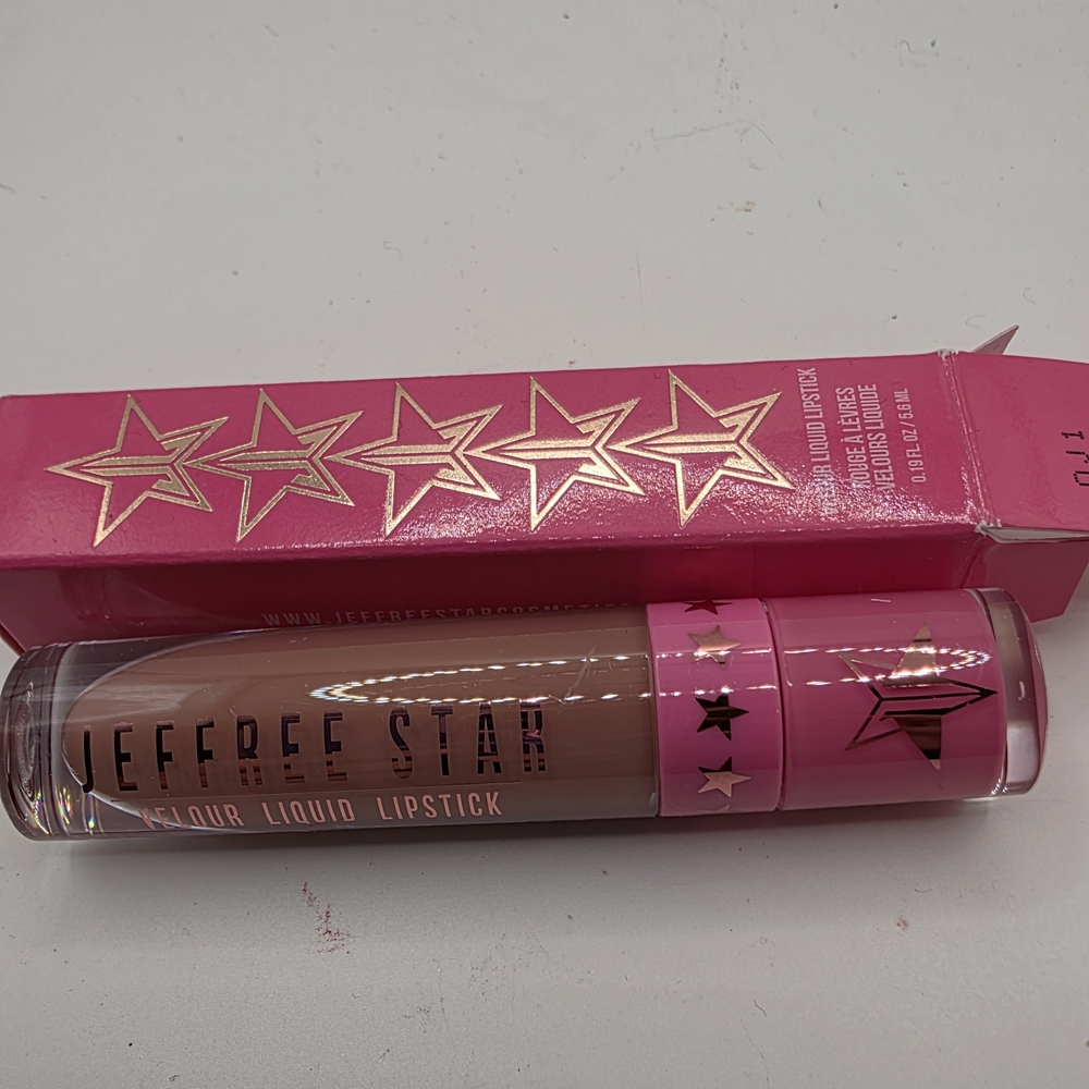 Jeffree Star Velour Liquid Lipstick - Christmas Cookie - NIB